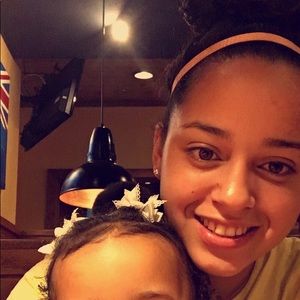 Meet your Posher, Deviney